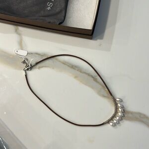 Silpada brown lea and pearl nec